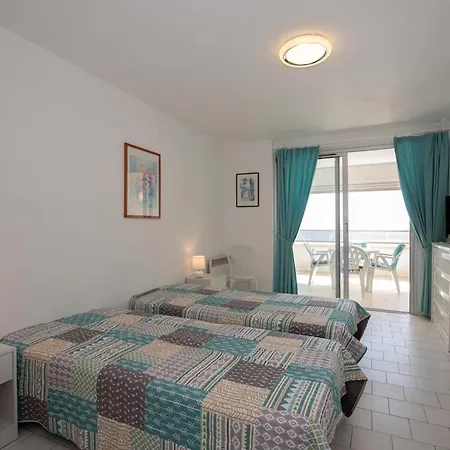 Appartamento Face Avec Terrasse - 2 Pers, Parking, Et Centre à Pied - Fr-1-803-67 Le Lavandou